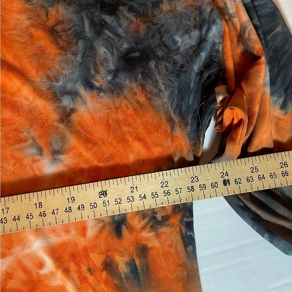 Women’s Free Kisses Orange & Charcoal Tie-Dye Hoodie Pullover Size Plus Size 1X - Picture 6 of 8